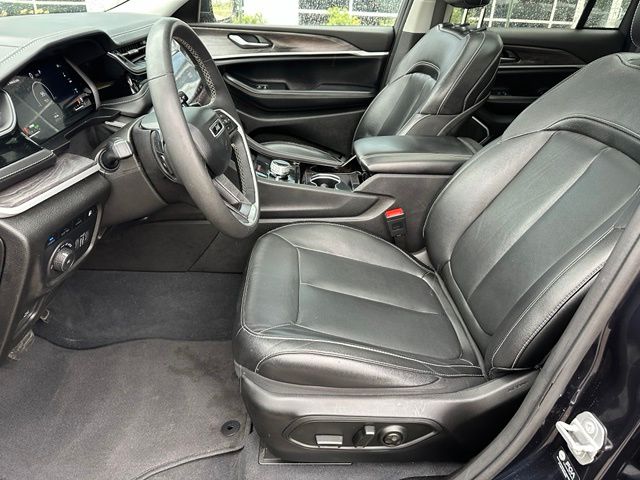 2022 Jeep Grand Cherokee 4xe — photo 20 of 29