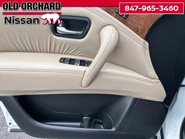 2023 Nissan Armada SL — photo 10 of 24