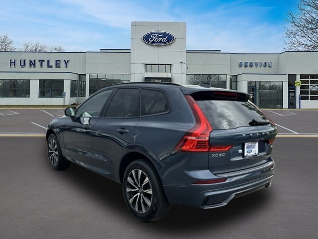 2025 Volvo XC60 B5 Plus — photo 6 of 31