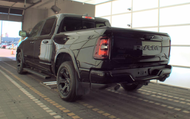 2025 Ram 1500 Big Horn/Lone Star — photo 5 of 11