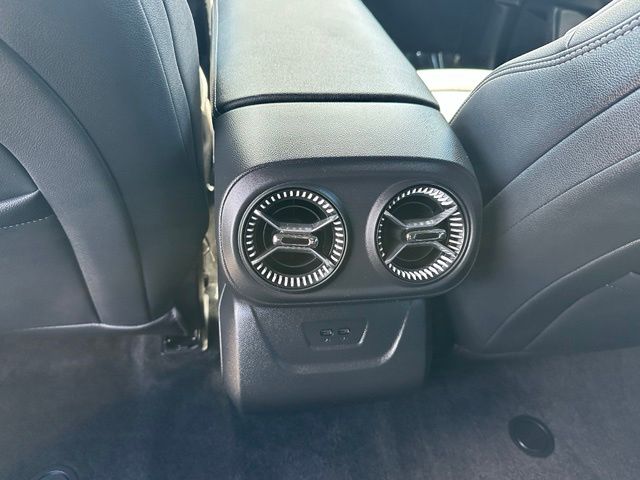 2024 Chevrolet Blazer EV LT — photo 18 of 28