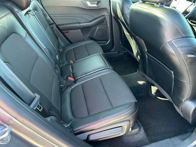 2024 Ford Escape ST-Line — photo 11 of 29