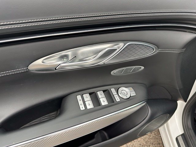 2023 Genesis GV70 2.5T — photo 22 of 41