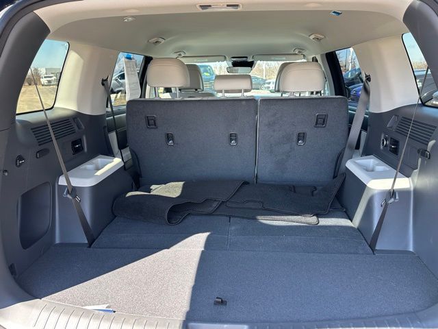 2025 Hyundai Santa Fe SEL — photo 9 of 28