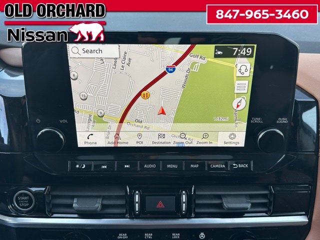 2023 Nissan Pathfinder Platinum — photo 16 of 23