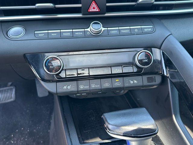 2023 Hyundai Elantra Hybrid Limited — photo 20 of 25