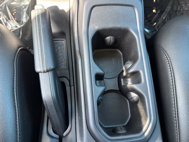 2023 Jeep Wrangler Sahara 4xe — photo 21 of 34