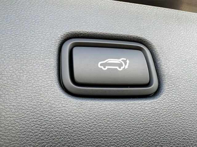 2025 Hyundai Tucson Hybrid SEL Convenience — photo 15 of 35