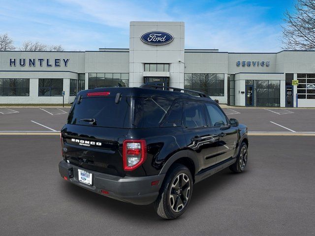2024 Ford Bronco Sport Outer Banks — photo 4 of 27