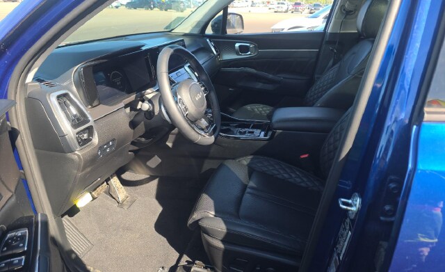 2023 Kia Sorento SX Prestige — photo 5 of 9
