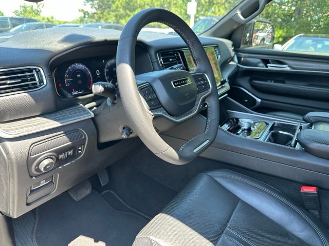 2024 Jeep Wagoneer L Series II — photo 22 of 30